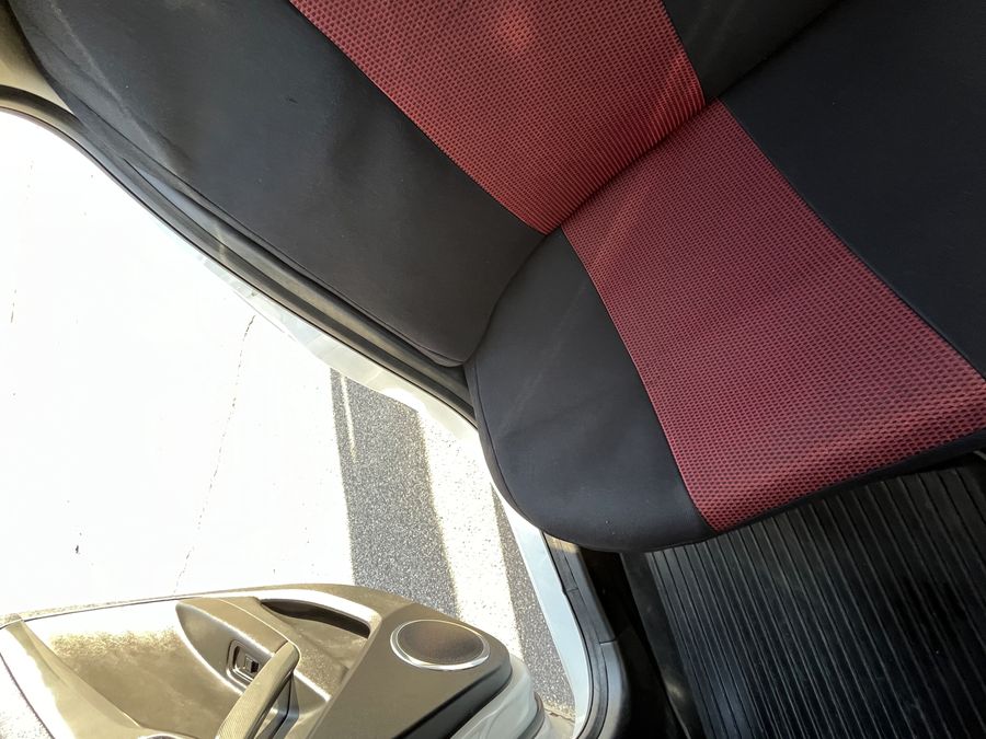Авточехлы Nissan Almera Classic Maxi красные