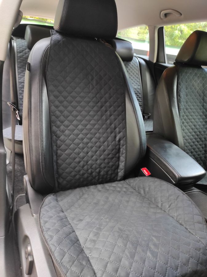 Накидки на сиденья алькантара Toyota Auris 2 черные