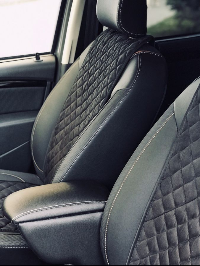 Накидки на передні сидіння алькантара Toyota Aygo Hatchback чорні