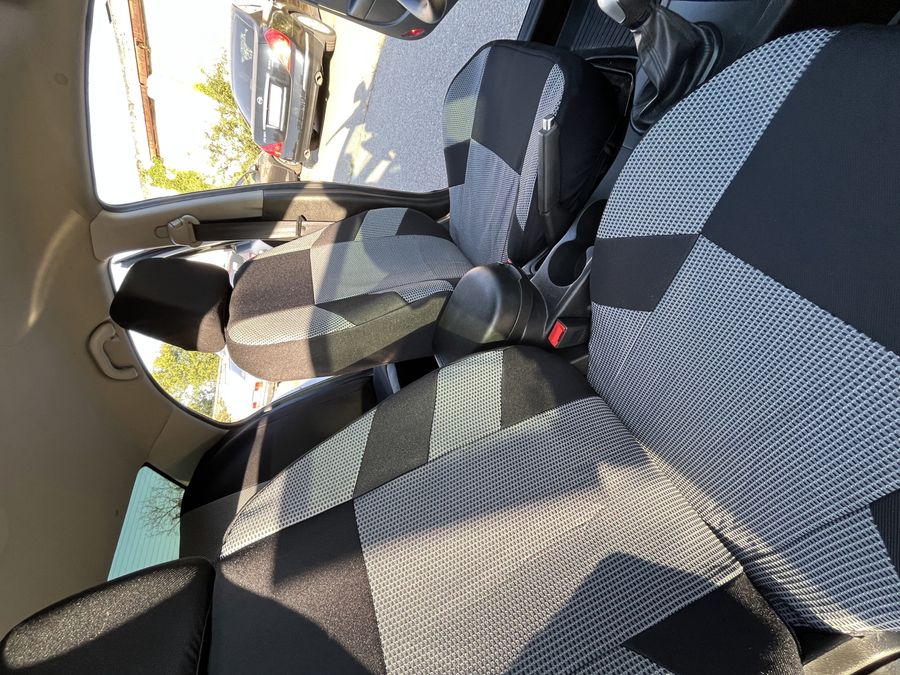 Чехлы на передние сидения Volkswagen Caddy III (Caddy 3) (1+1) серые